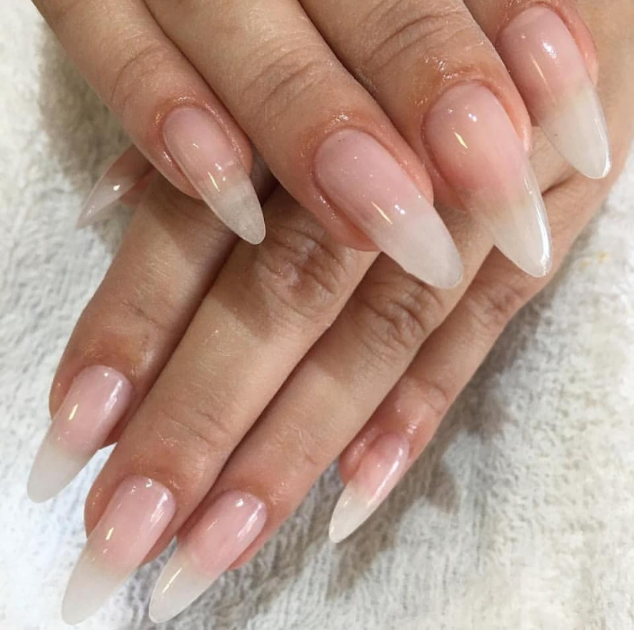 Serviço de Manicure no Studio Garota Carioca